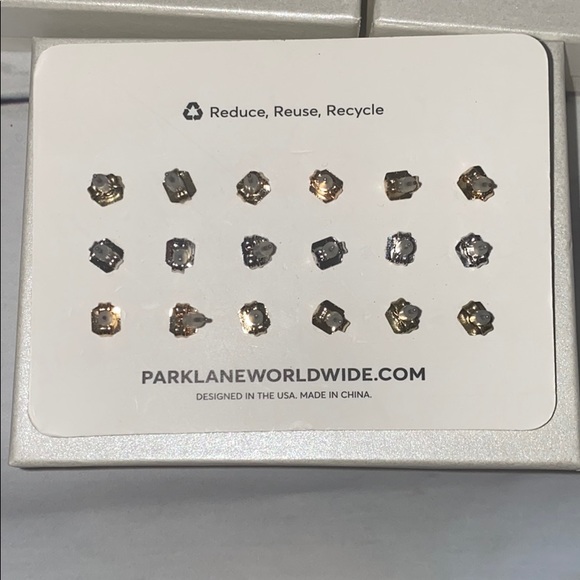 Set of 9 Earrings - Picture 3 of 7